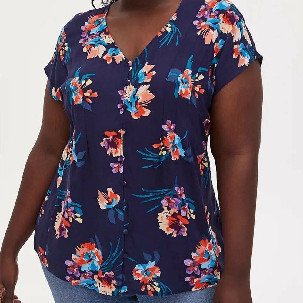 Torrid Navy Floral Challis Button Fit & Flare Blouse Size 2 (US 2X)